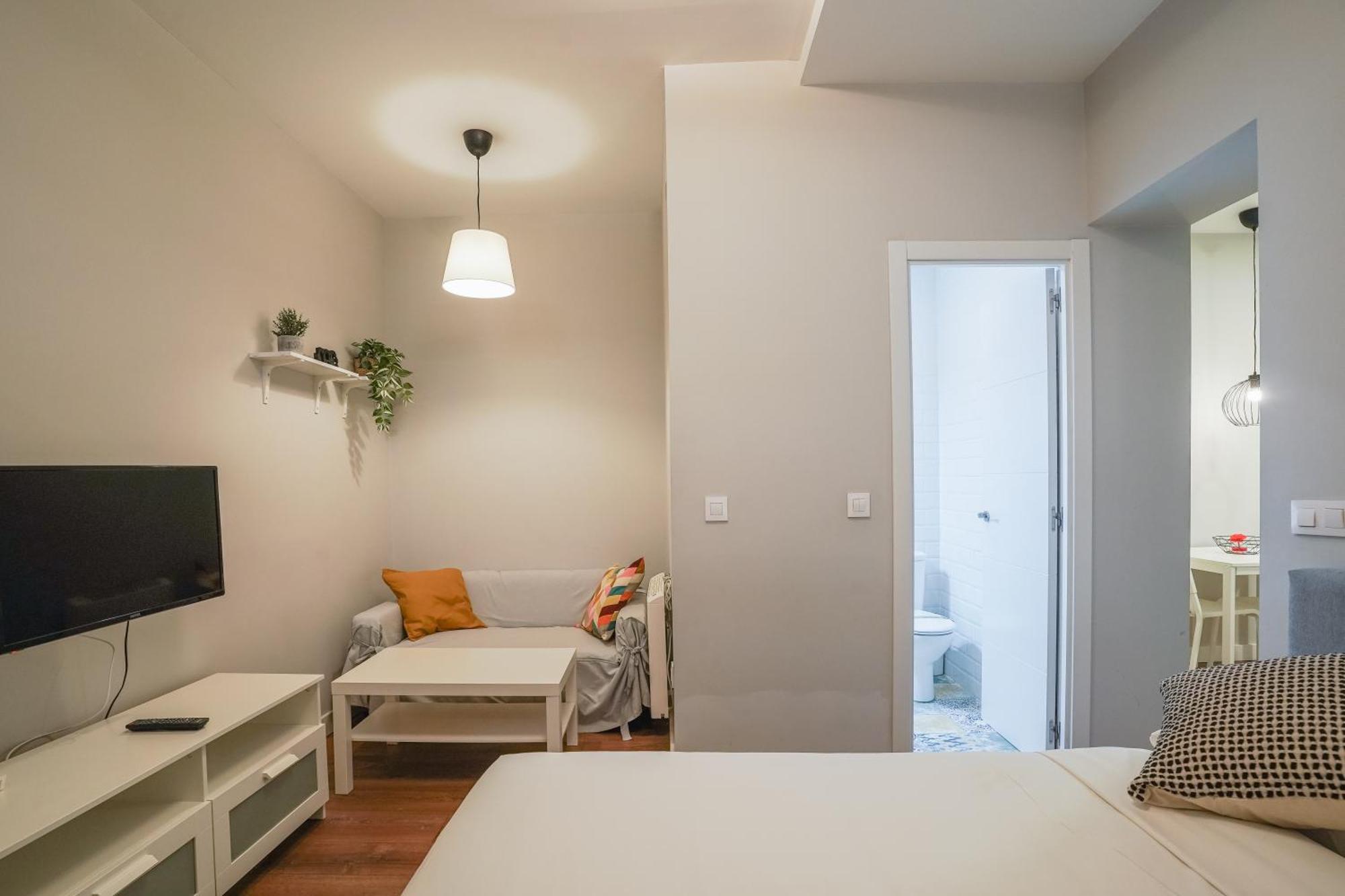 Cozy Apartment-1Bedroom 1Bathroom-Lavapies マドリード エクステリア 写真