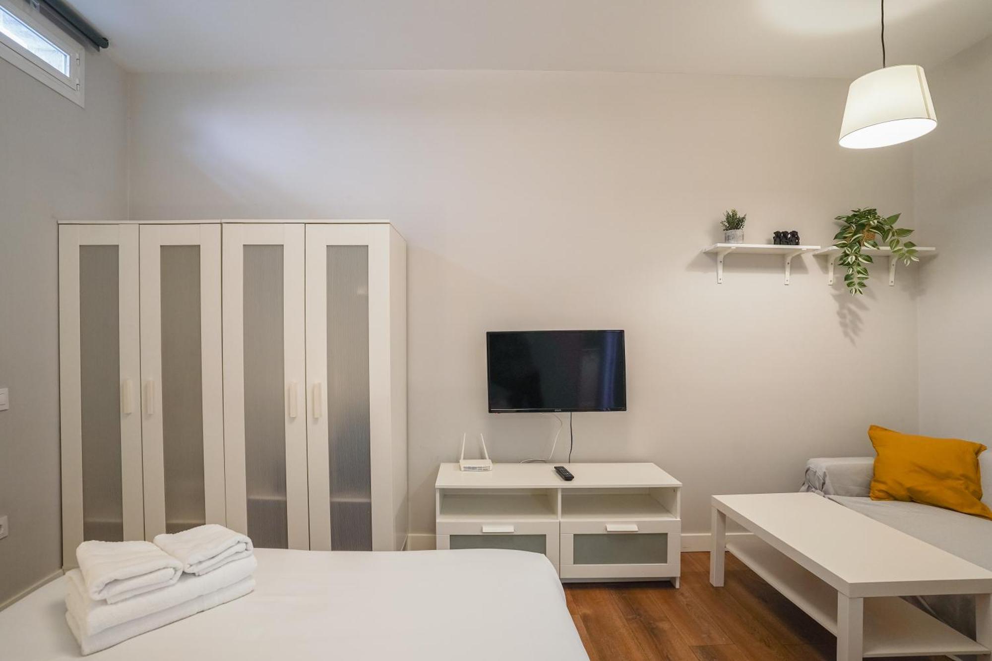 Cozy Apartment-1Bedroom 1Bathroom-Lavapies マドリード エクステリア 写真